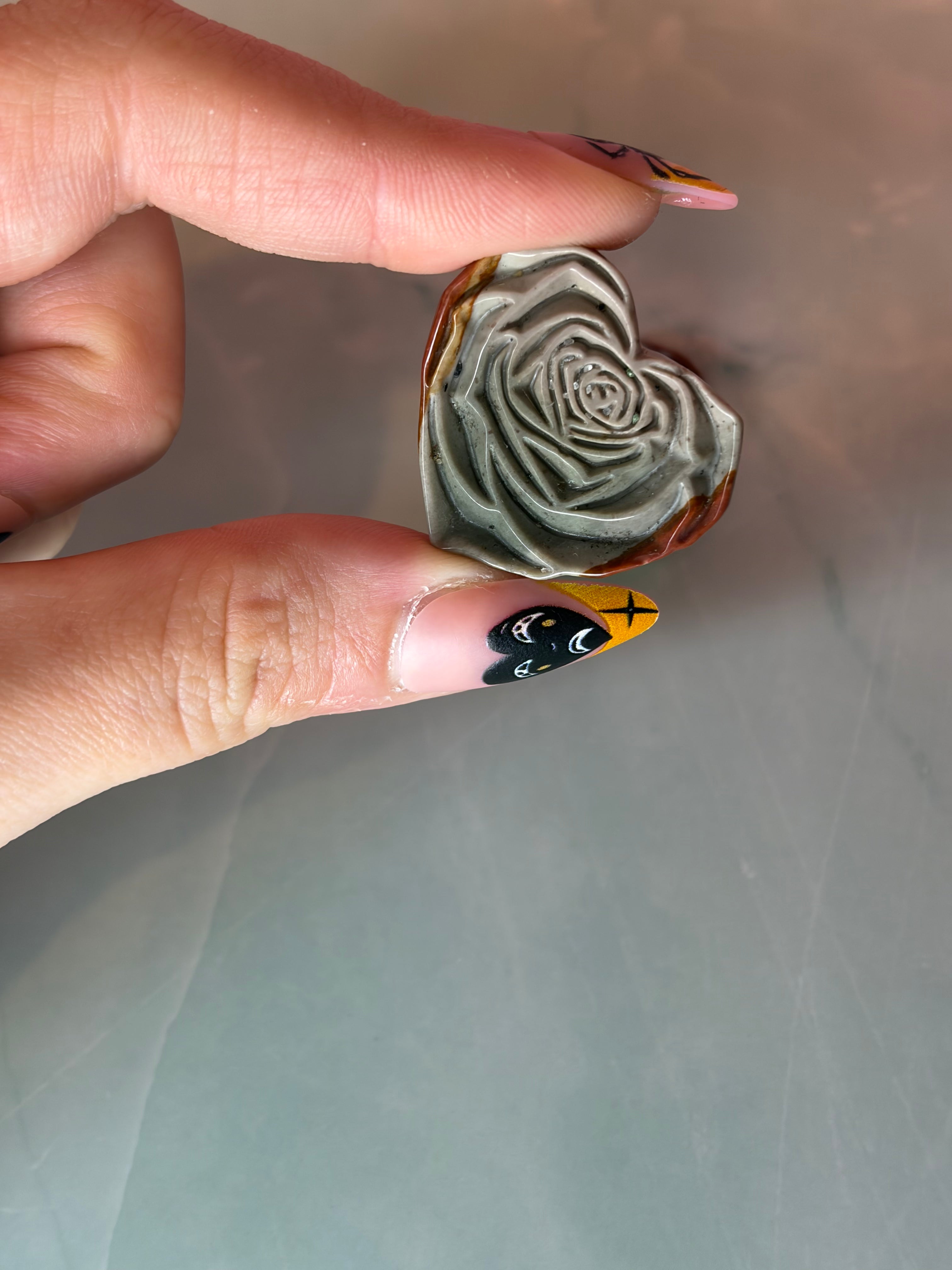 Alashan Agate Rose Heart Carving
