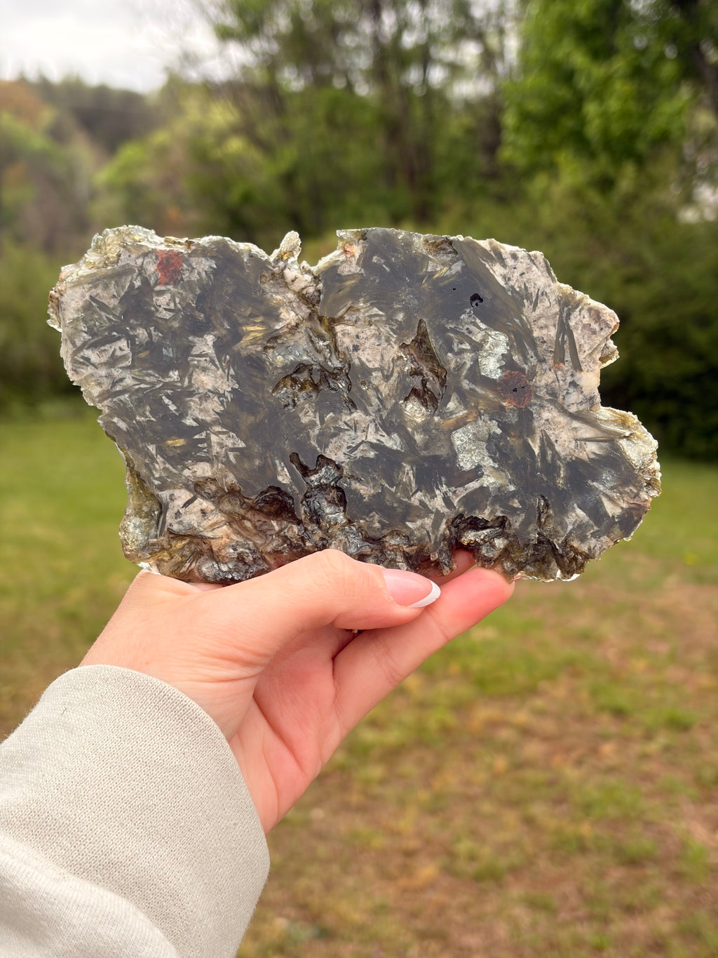 Sparkling Green Mica (Fuchsite) Slab w/ Stand