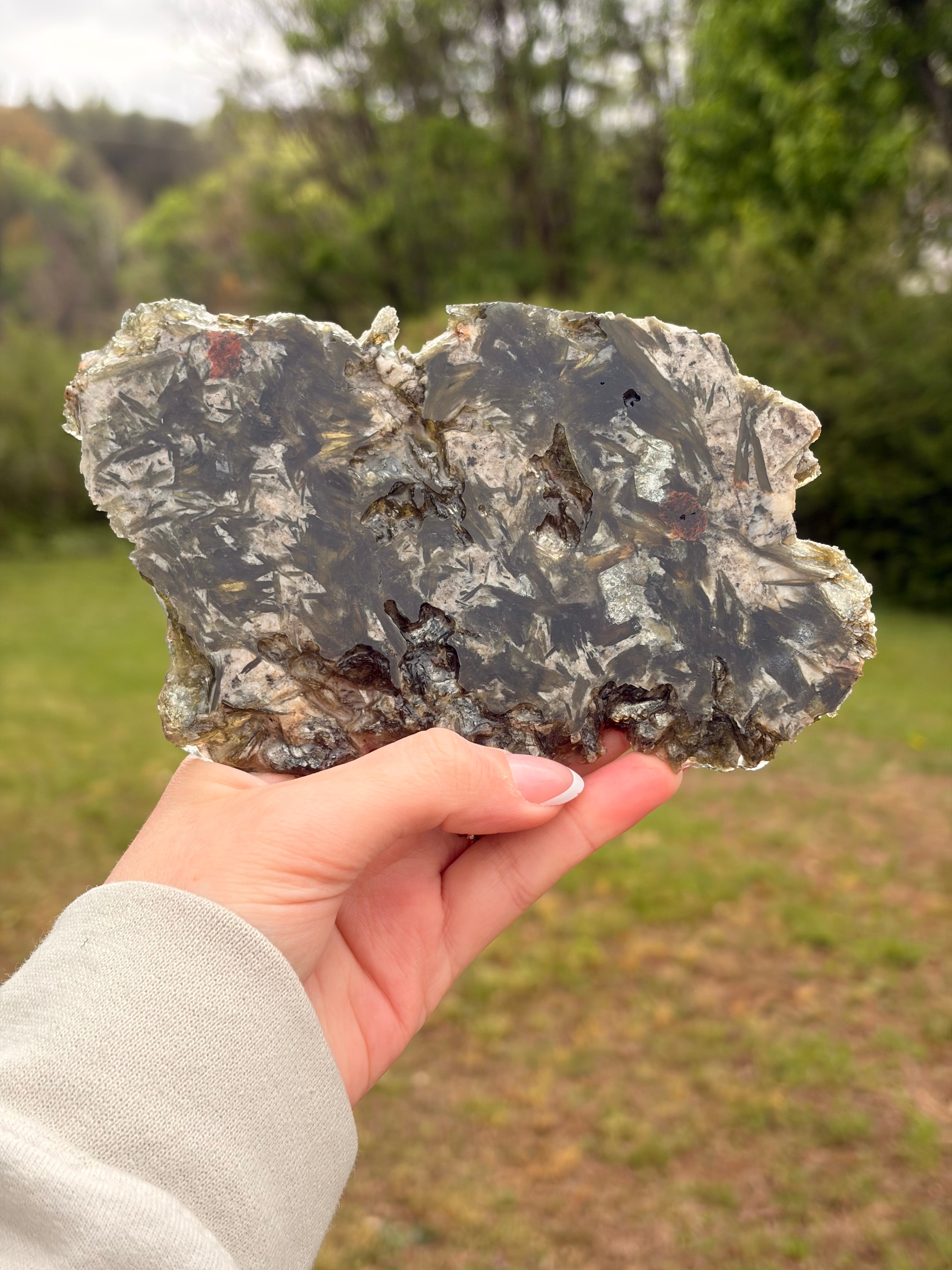 Sparkling Green Mica (Fuchsite) Slab w/ Stand