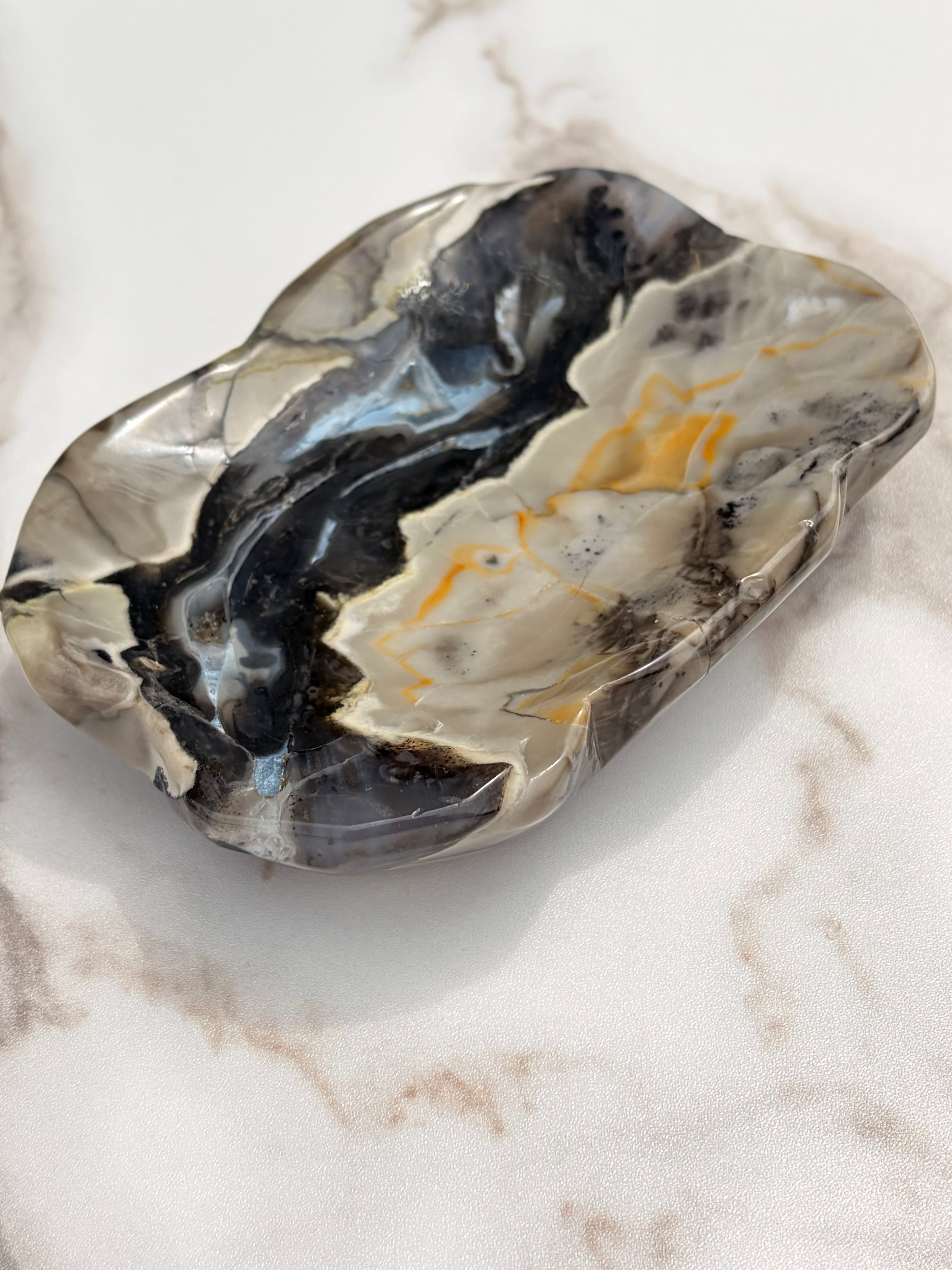 Shallow Volcano Agate Bowl – UV Reactive & Grounding