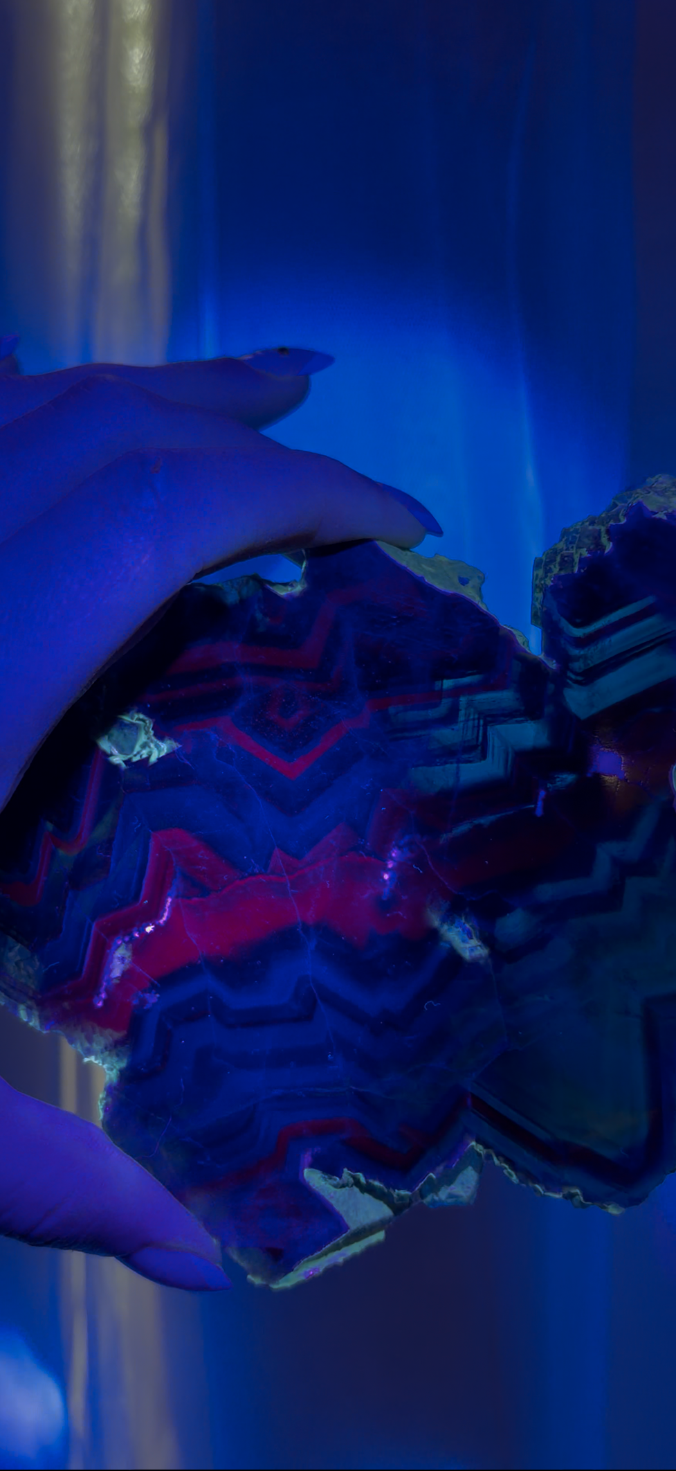 Black Rose Fluorite Slab | UV Reactive
