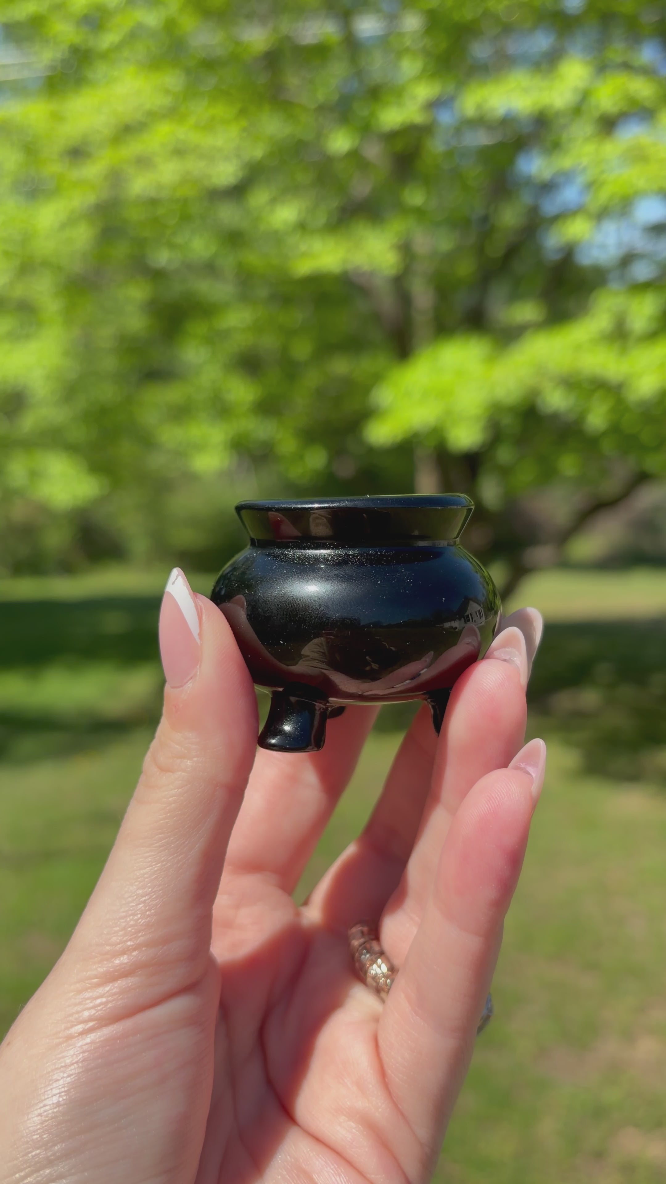 Black Obsidian Cauldron
