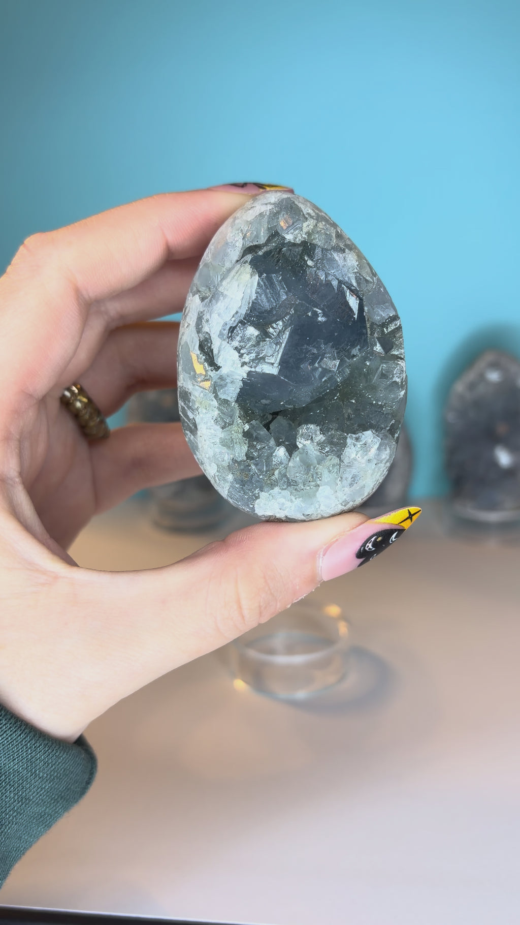 Celestite Egg - option a